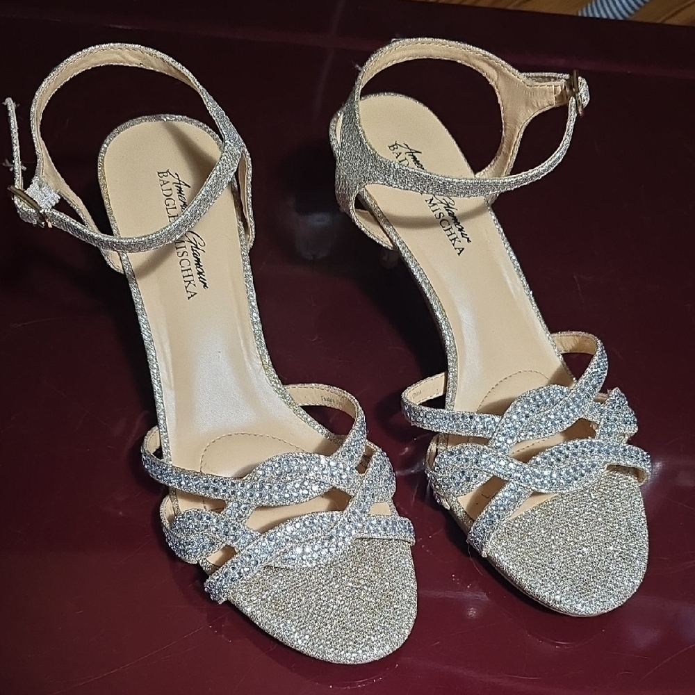 8.5 Badgley Mischka Silver Heels